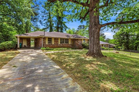 Photo of 1949 Capri Drive, Decatur, GA 30032 (MLS # 7758568)