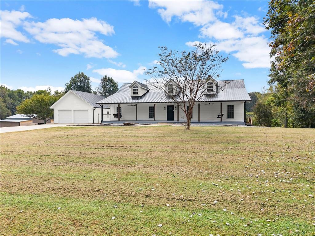 6147 Dahlonega Highway