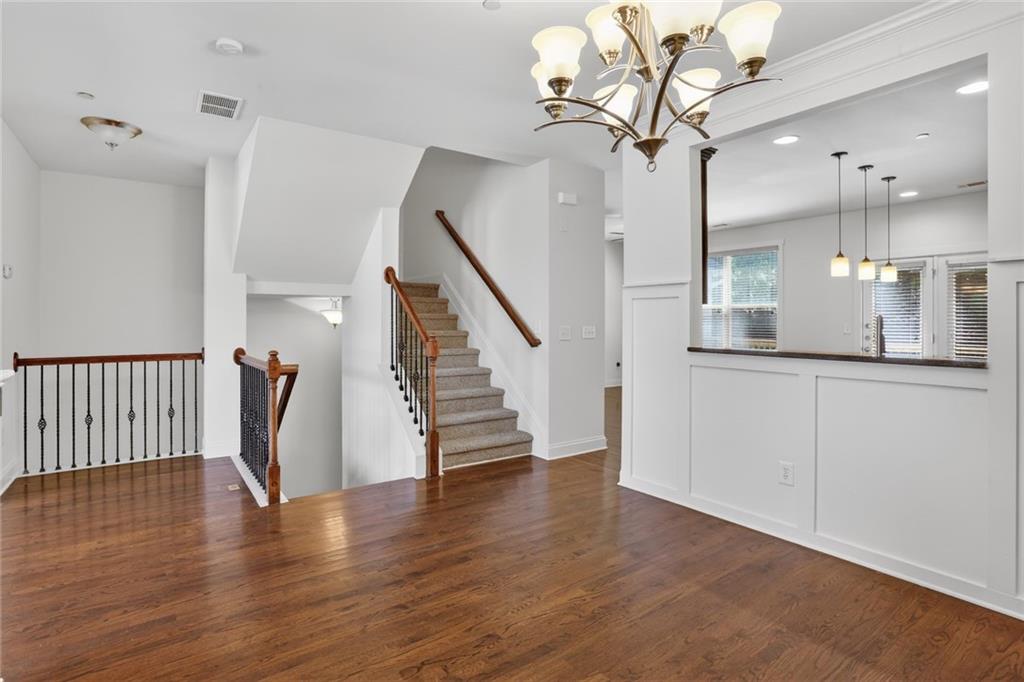 2110 Westhill Dr SE