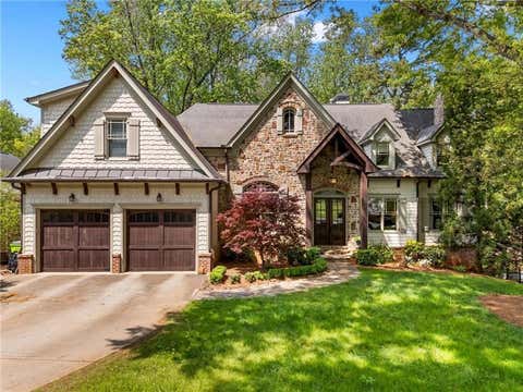 Homes For Sale - 4842 Kitty Hawk Drive<br/> Atlanta, GA 30342