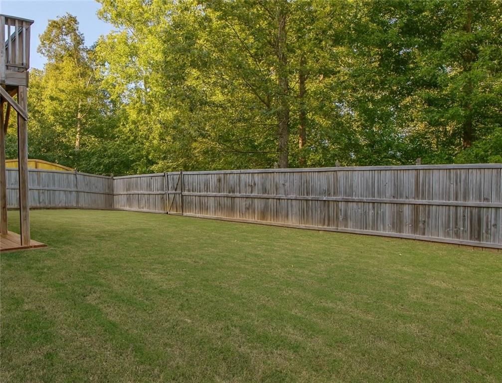 815 Commerce Trail