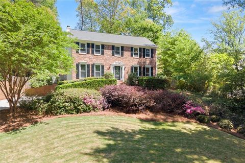 Photo of 2124 Hawthorne Point, Marietta, GA 30062 (MLS # 7753408)