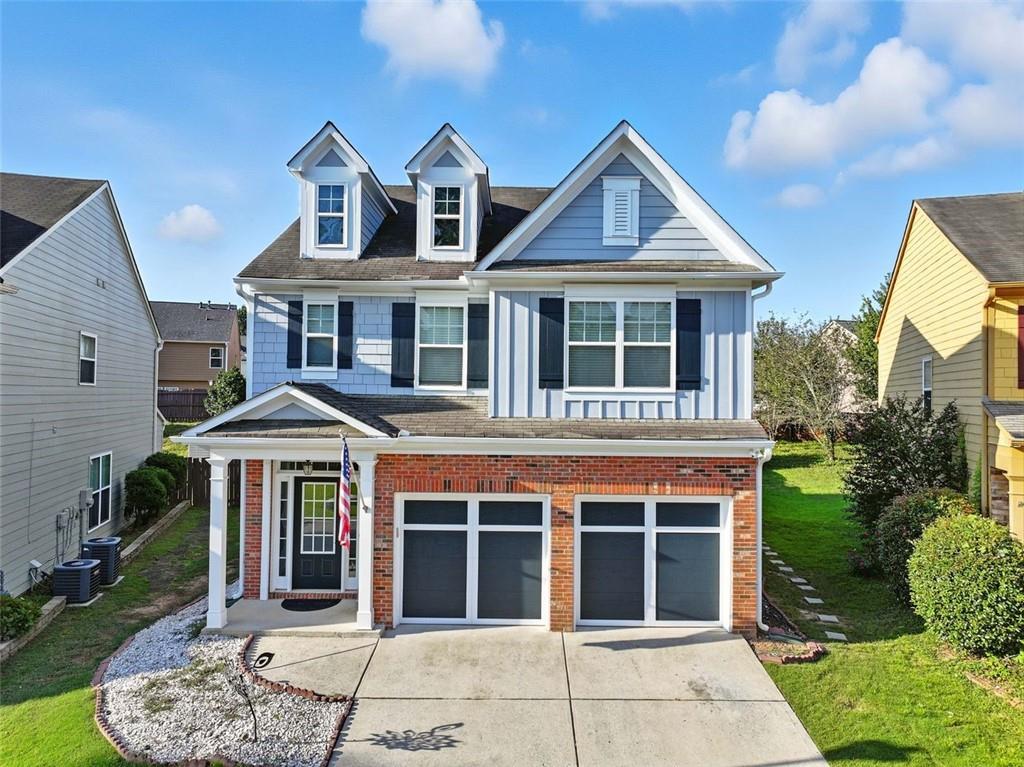 Welcome to this beautifully updated and well-maintained home located in the desirable Stonehaven Point Community within the Forsyth district.
The open concept main floor is perfect for everyday living and hosting, the kitchen has been tastefully updated, dining area flows into the large family room with a gas cozy fireplace, while the bedrooms provide plenty of space to relax.
Stepping outside, the covered patio offers a private and tranquil outdoor living space, perfect for enjoying the pleasant weather and entertaining guests. The spacious outdoor area, with its well-maintained landscaping, adds to the overall appeal and livability of the property.