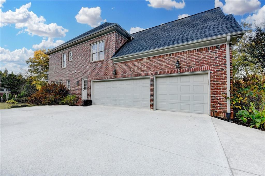 7945 SAINT MARLO FAIRWAY Drive