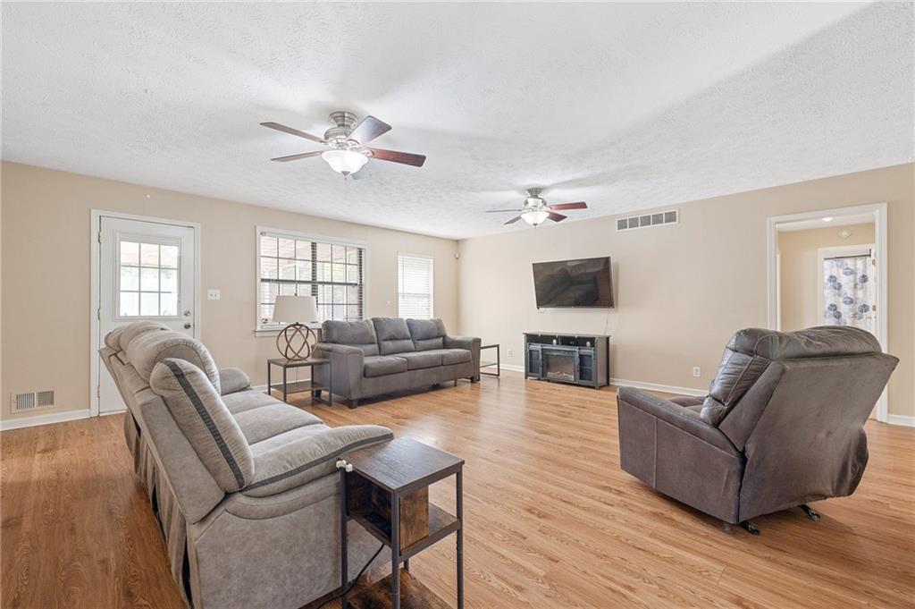 522 Knollwood Drive, Stockbridge, Georgia image 3