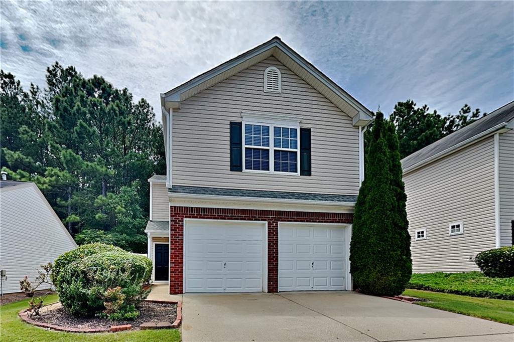 Charming 3 bed, 2.5 bath, 1,360 sqft home in Acworth! Open kitchen concept with updated counters and a spacious living room. Primary suite with attached bathroom. Spacious backyard, great for gatherings! Pets accepted on a case by case basis. Additional admin fees apply. Schedule your showing today! This home is as-is.
This home may be located within a Homeowners Association (HOA) community. If so, residents will be responsible for adhering to all HOA rules and regulations. Please contact your agent or landlord's agent for more information.