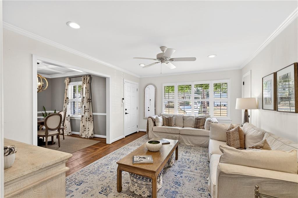 2226 Fairway Circle NE