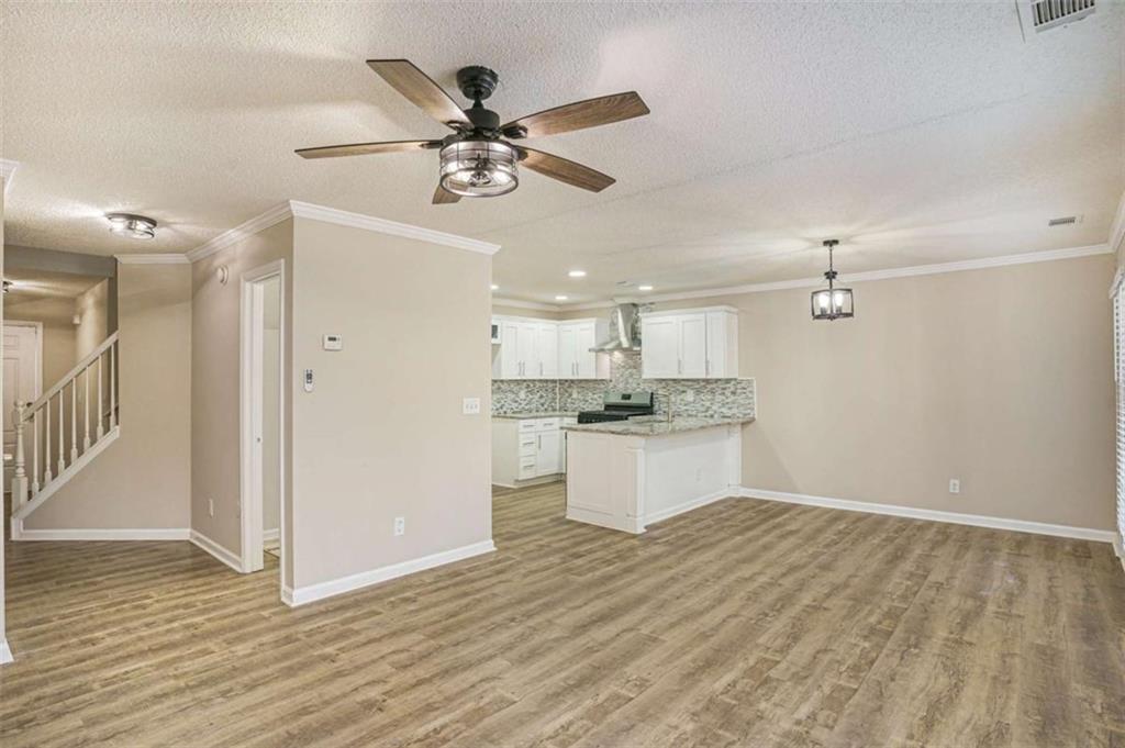 50 FIELDVIEW Lane