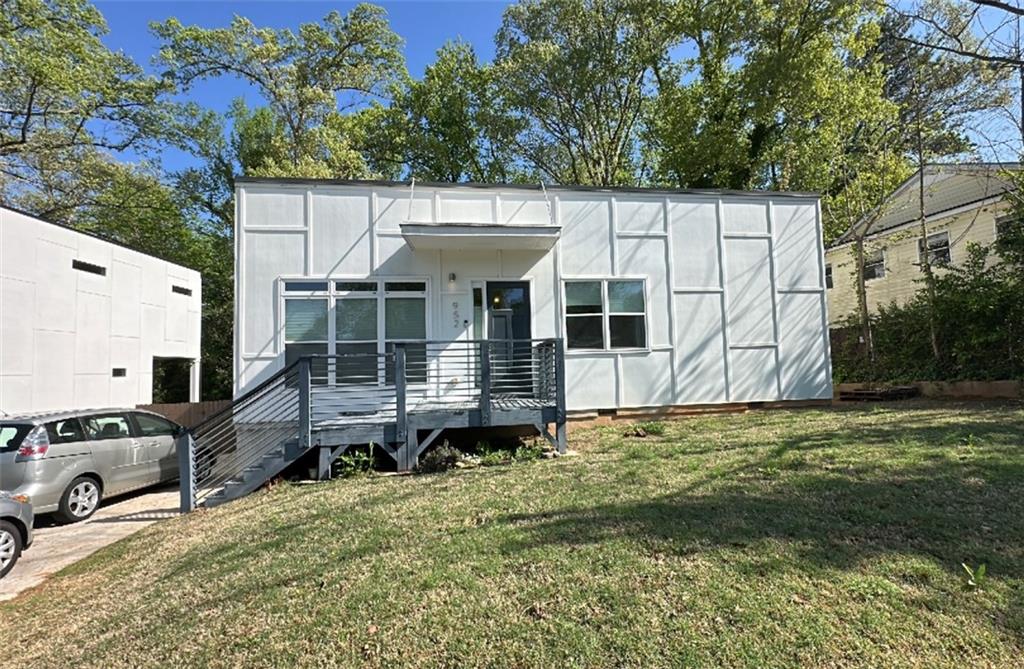 952 Bruce Circle, Atlanta, Georgia image 1