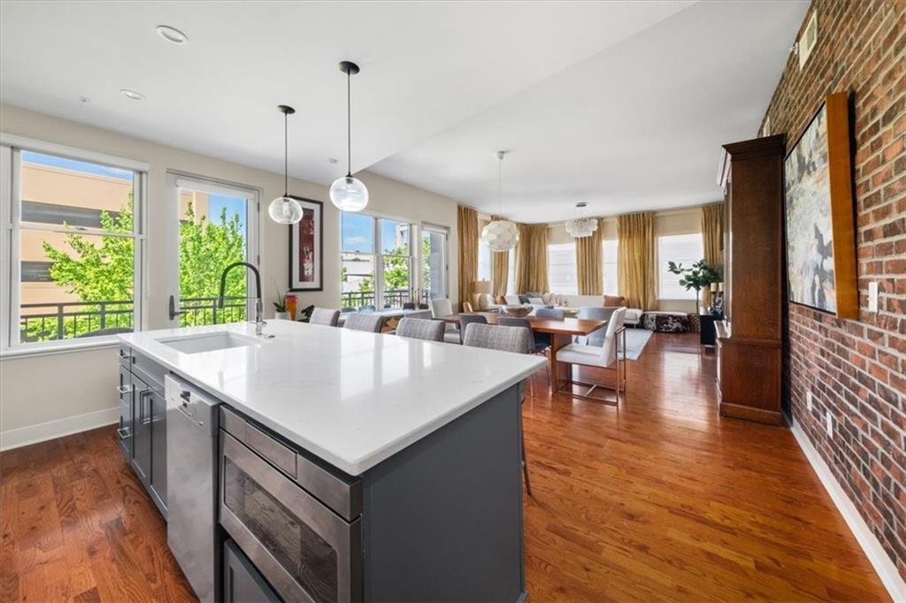 201 W Ponce De Leon Avenue 402