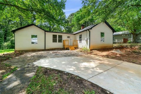 A home in Newnan