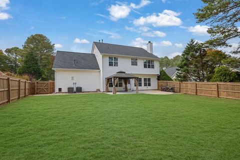 A home in Dacula