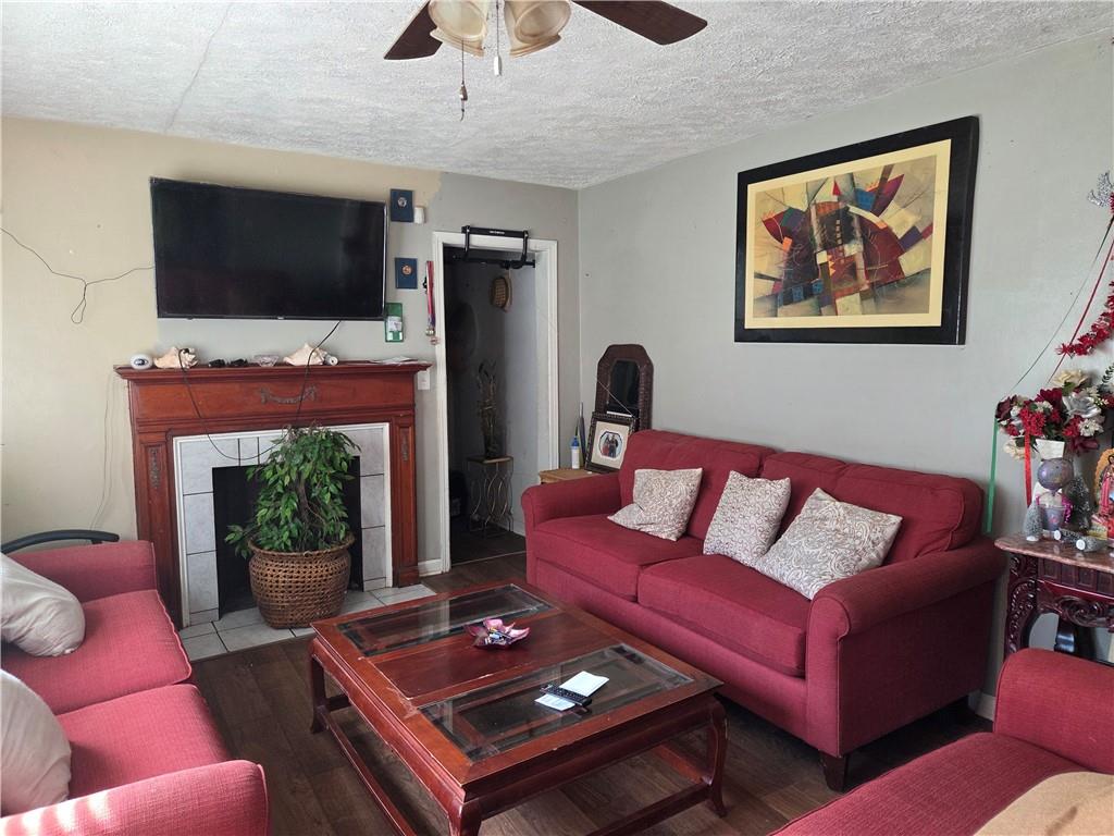 3838 Old Gordon Road NW