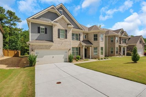 A home in Fairburn