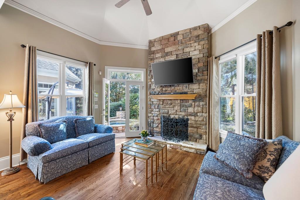 St Lyonn - Residential