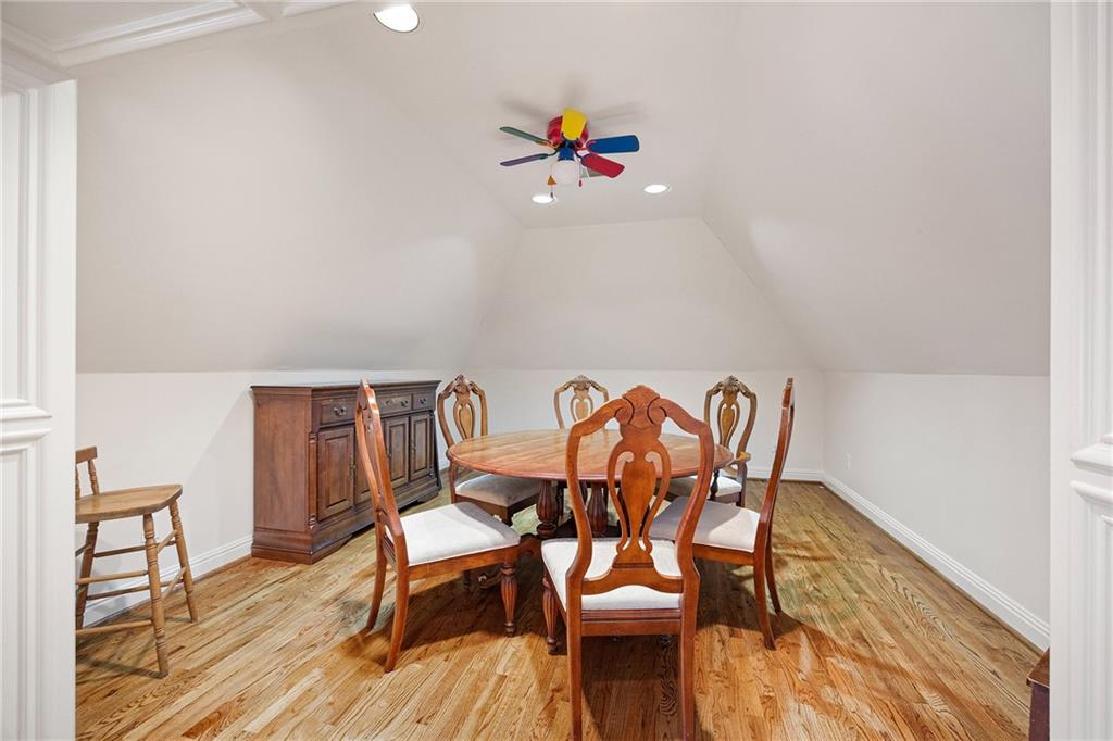 St Lyonn - Residential