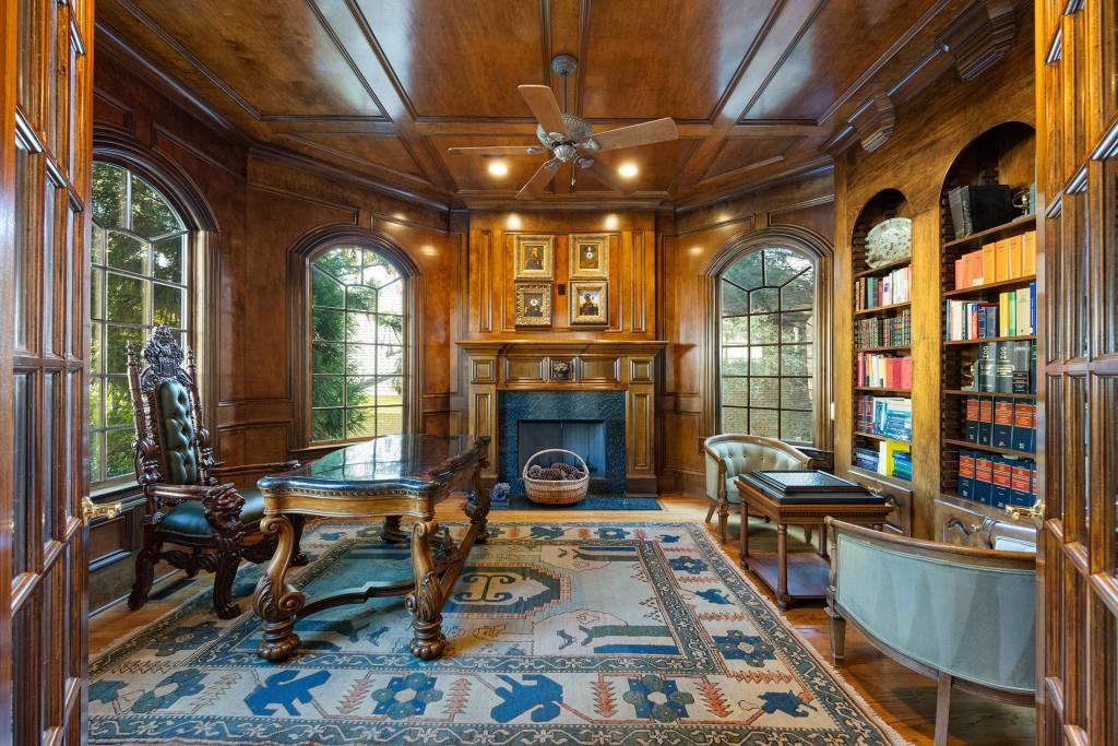 St Lyonn - Residential