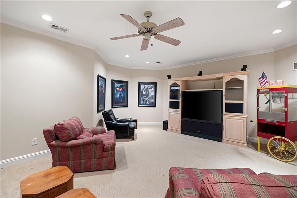 St Lyonn - Residential