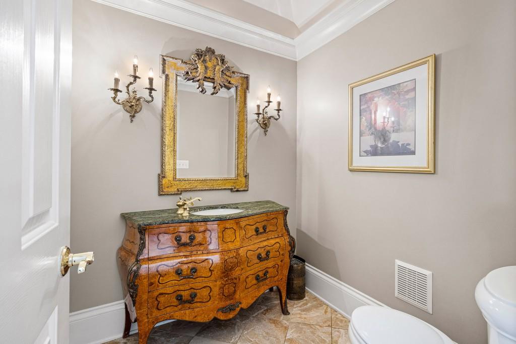 St Lyonn - Residential