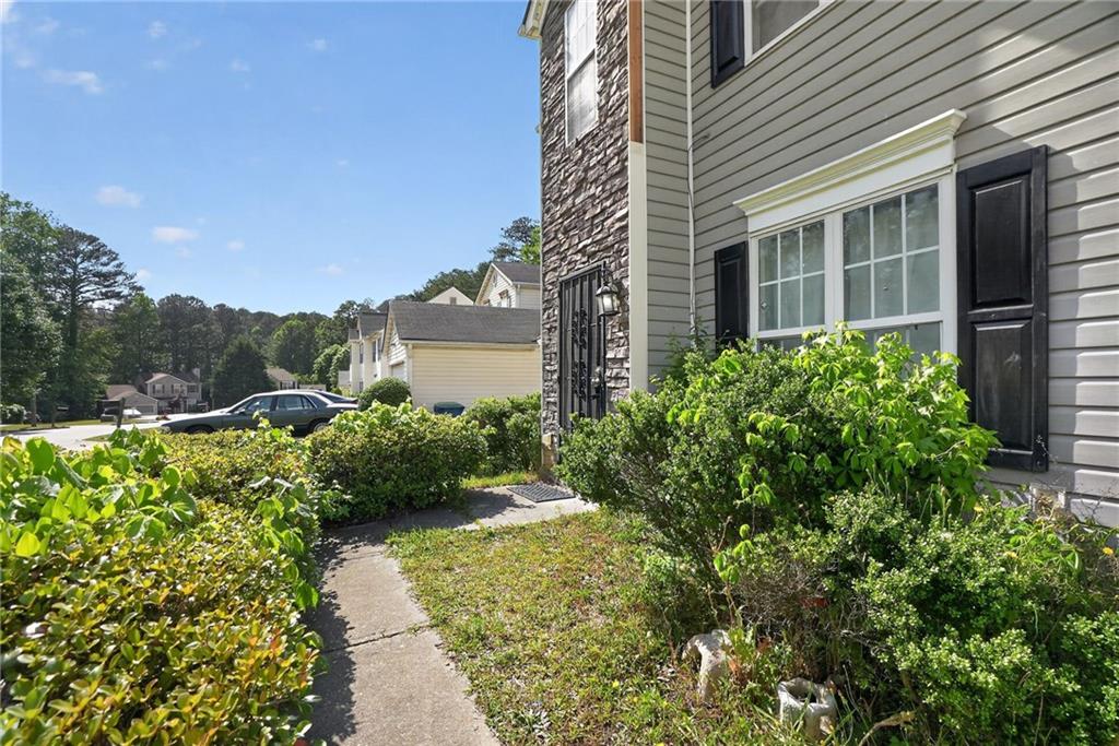 435 Burdett Ridge Court