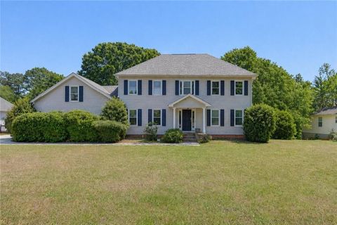Homes For Sale - 3438 Clarks Bridge Crossing<br/> Gainesville, GA 30506