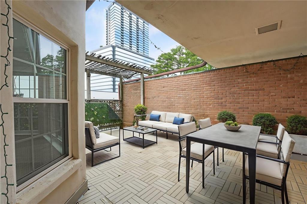 3649 Peachtree Road NE 305