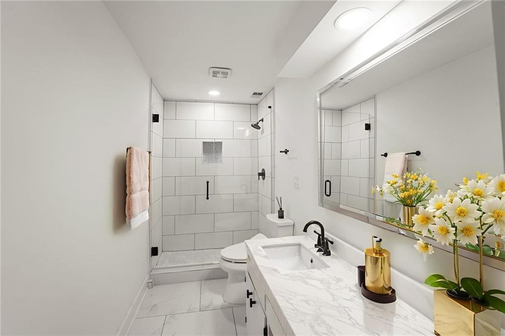 3649 Peachtree Road NE 305