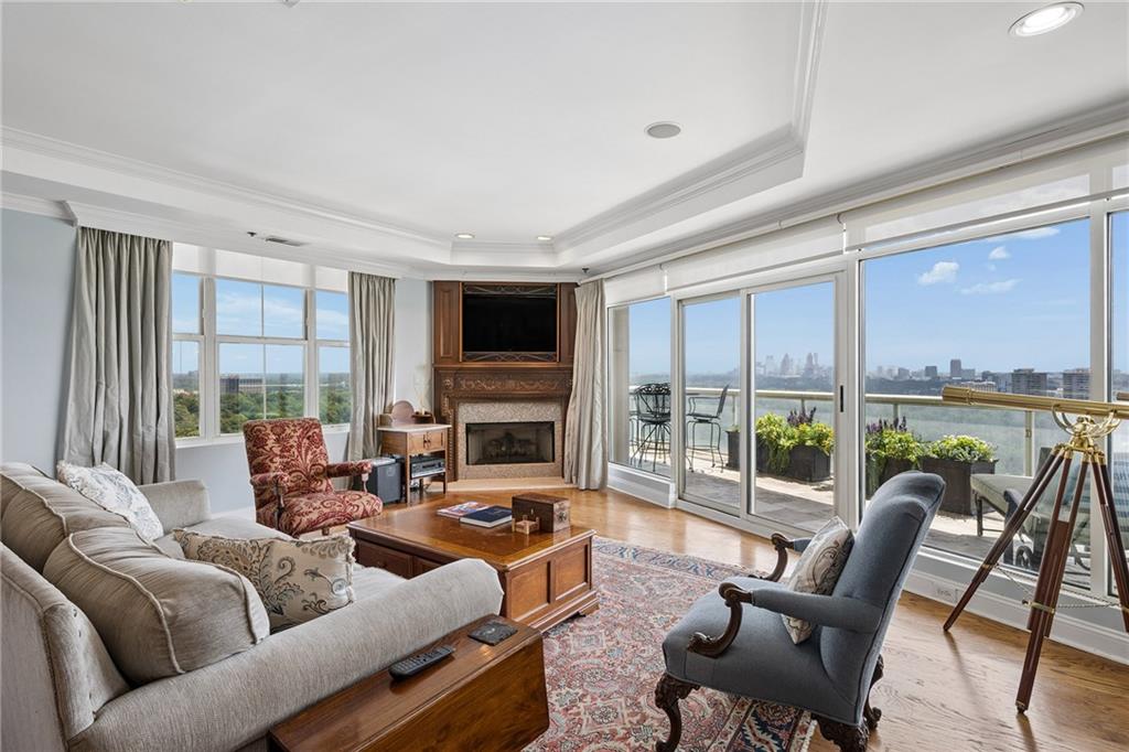 2881 Peachtree Road NE 1703