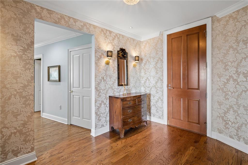 2881 Peachtree Road NE 1703