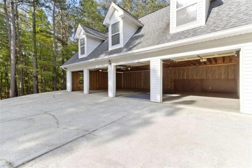 Dacula, Georgia 30019, United States, 4 Bedrooms Bedrooms, ,4 BathroomsBathrooms,Residential,Pending,123950