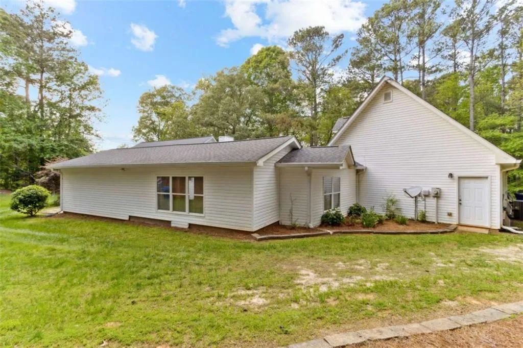 Dacula, Georgia 30019, United States, 4 Bedrooms Bedrooms, ,4 BathroomsBathrooms,Residential,Pending,123950