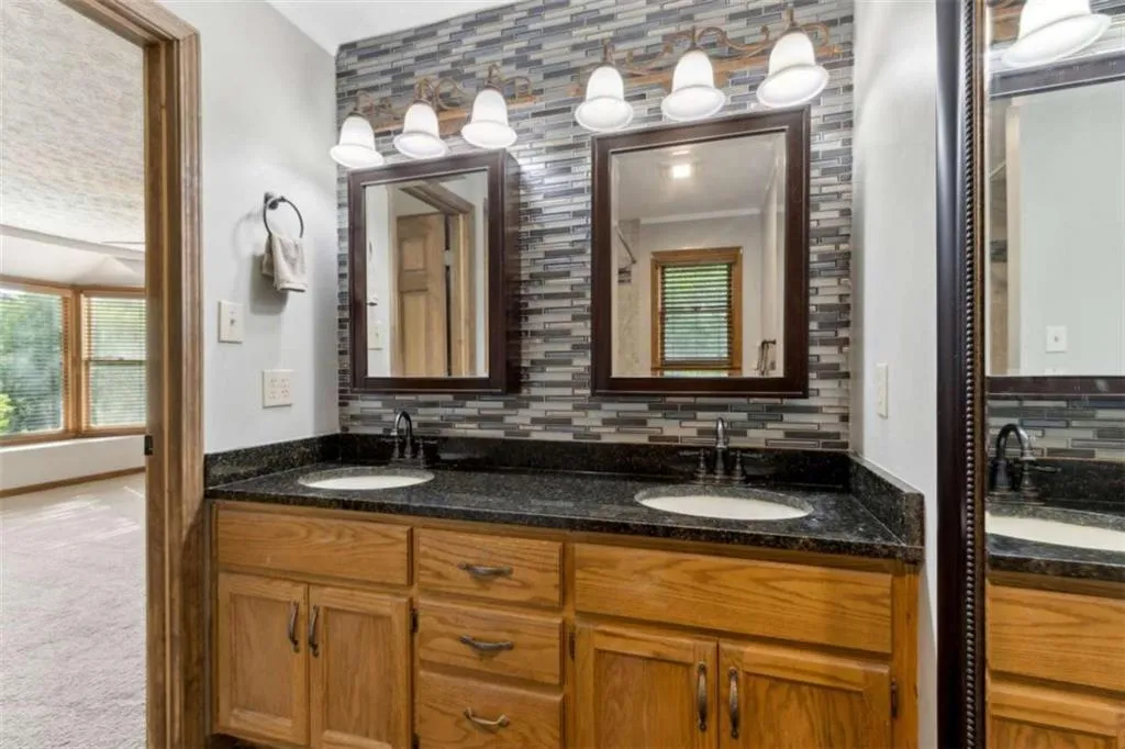 Dacula, Georgia 30019, United States, 4 Bedrooms Bedrooms, ,4 BathroomsBathrooms,Residential,Pending,123950