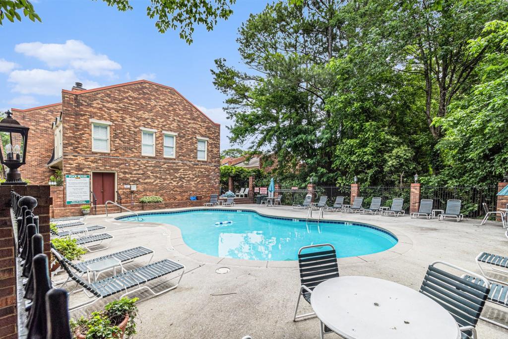 6 Stratford Hall Place, Atlanta, Georgia image 7