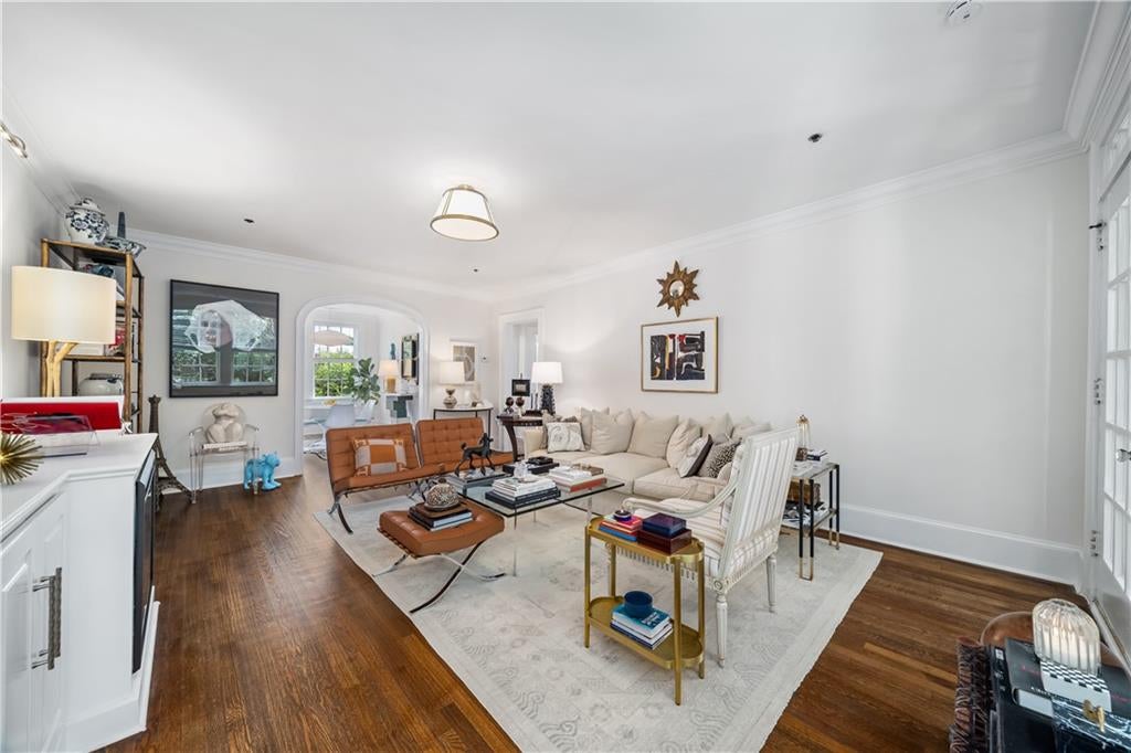 2814 Peachtree Road NW 11
