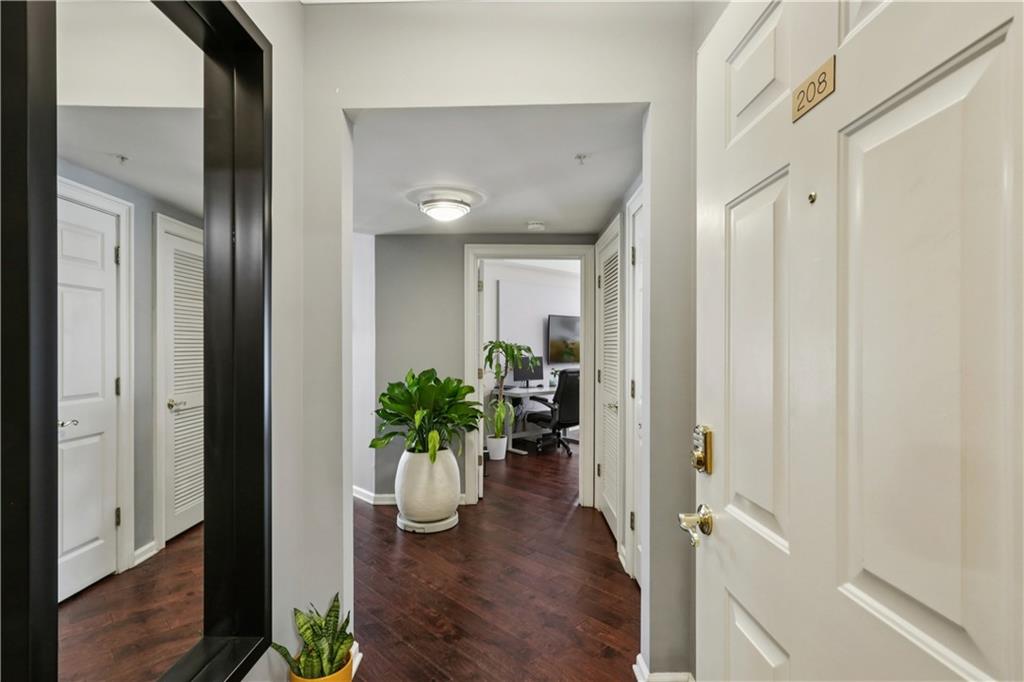 3275 Lenox Road NE 208