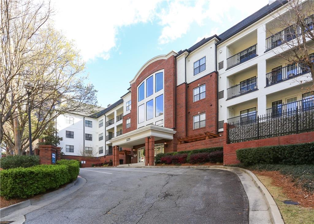 3275 Lenox Road NE 208