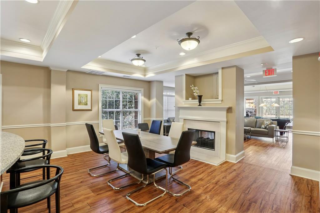 3275 Lenox Road NE 208