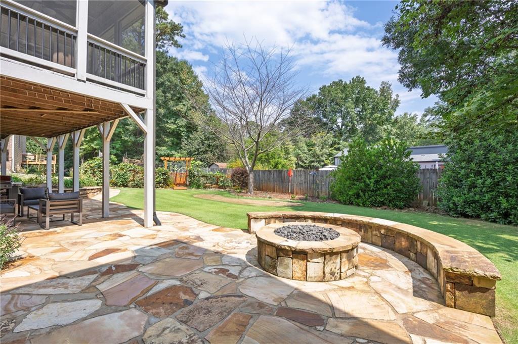 Falkirk Pointe - Residential