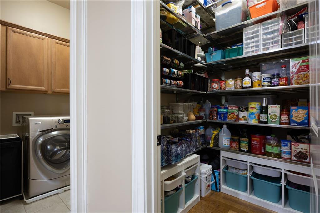 Falkirk Pointe - Residential