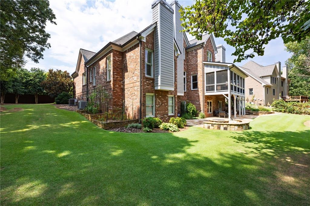 Falkirk Pointe - Residential