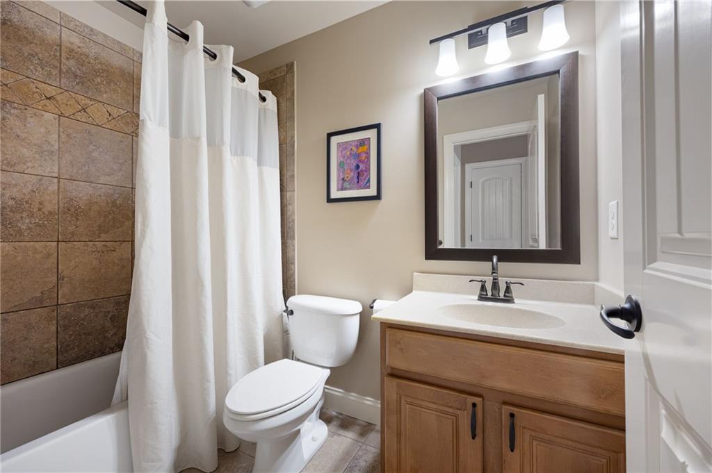 Falkirk Pointe - Residential