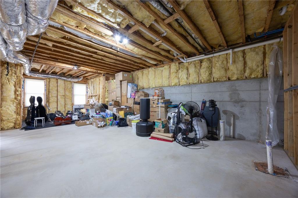 Falkirk Pointe - Residential