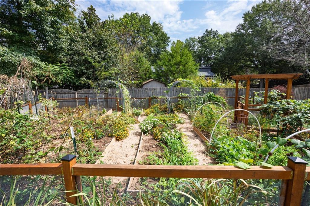 Falkirk Pointe - Residential