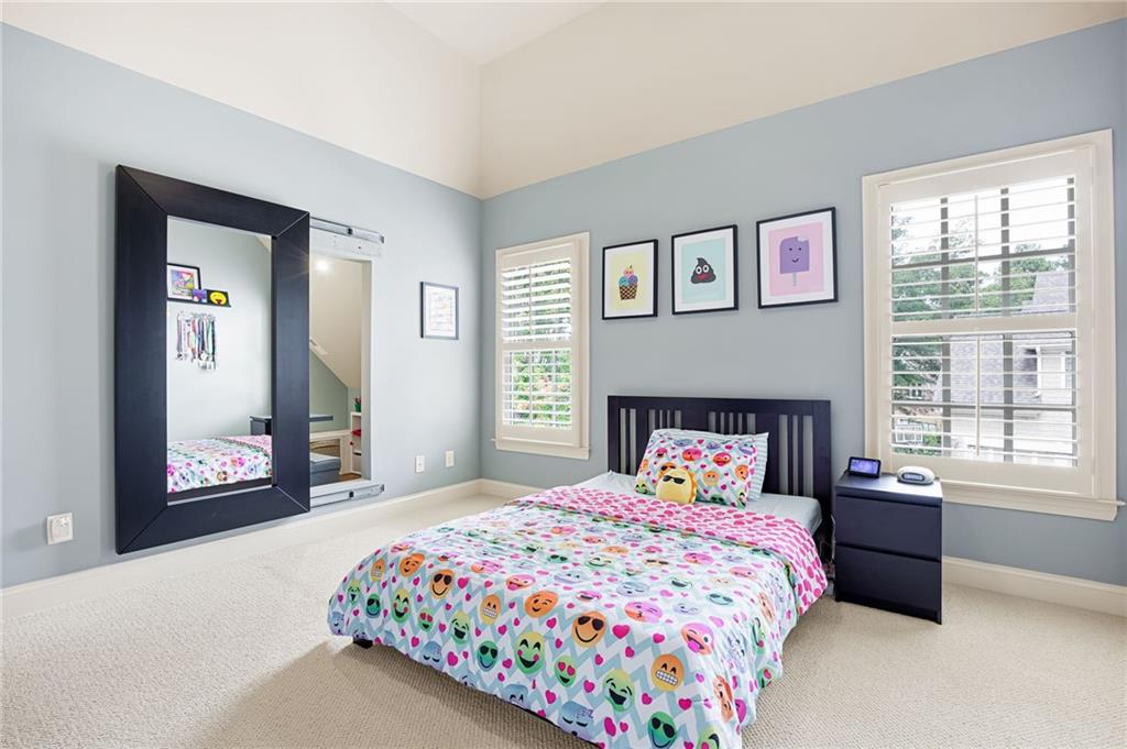 Falkirk Pointe - Residential