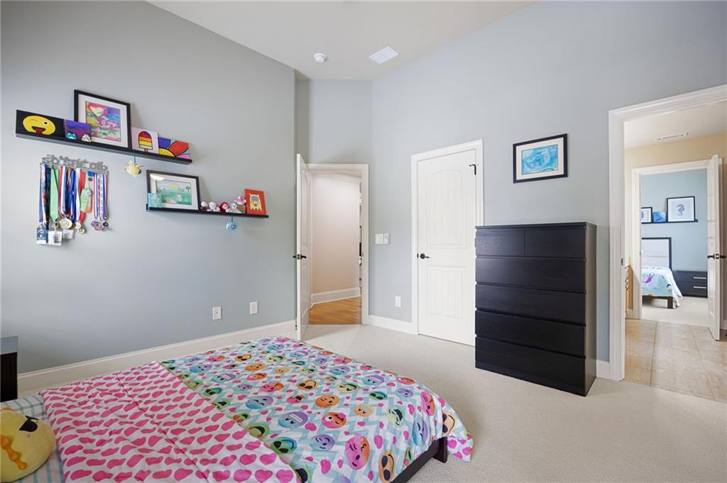 Falkirk Pointe - Residential