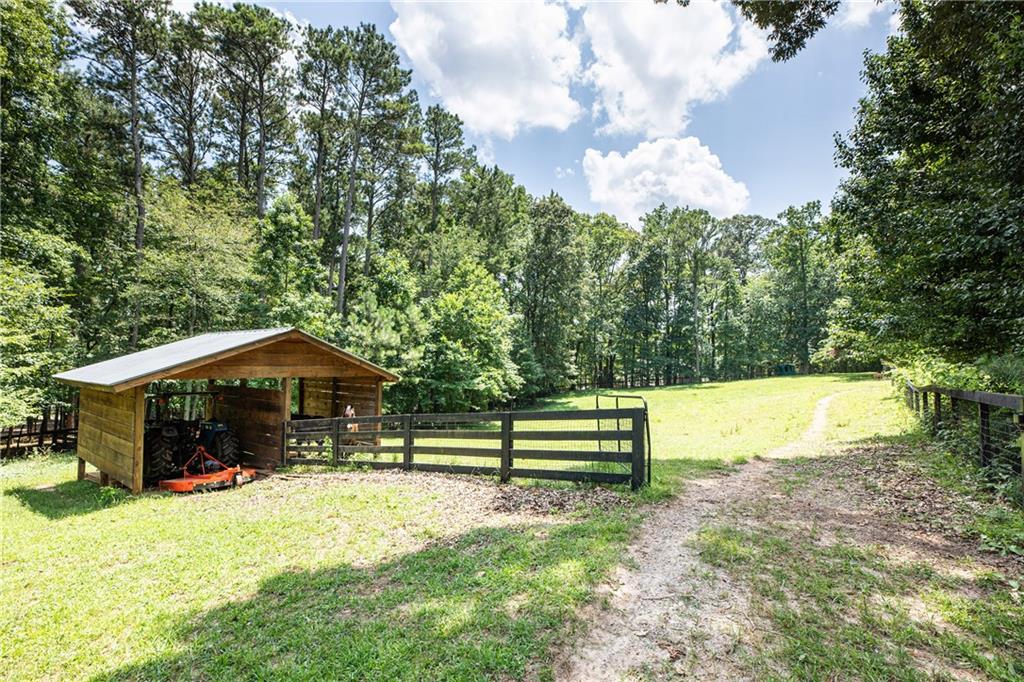 511 Dogwood Lake Trail