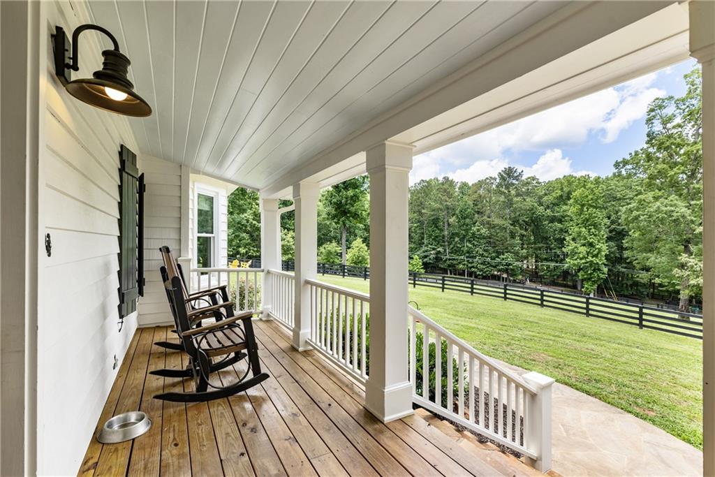 511 Dogwood Lake Trail