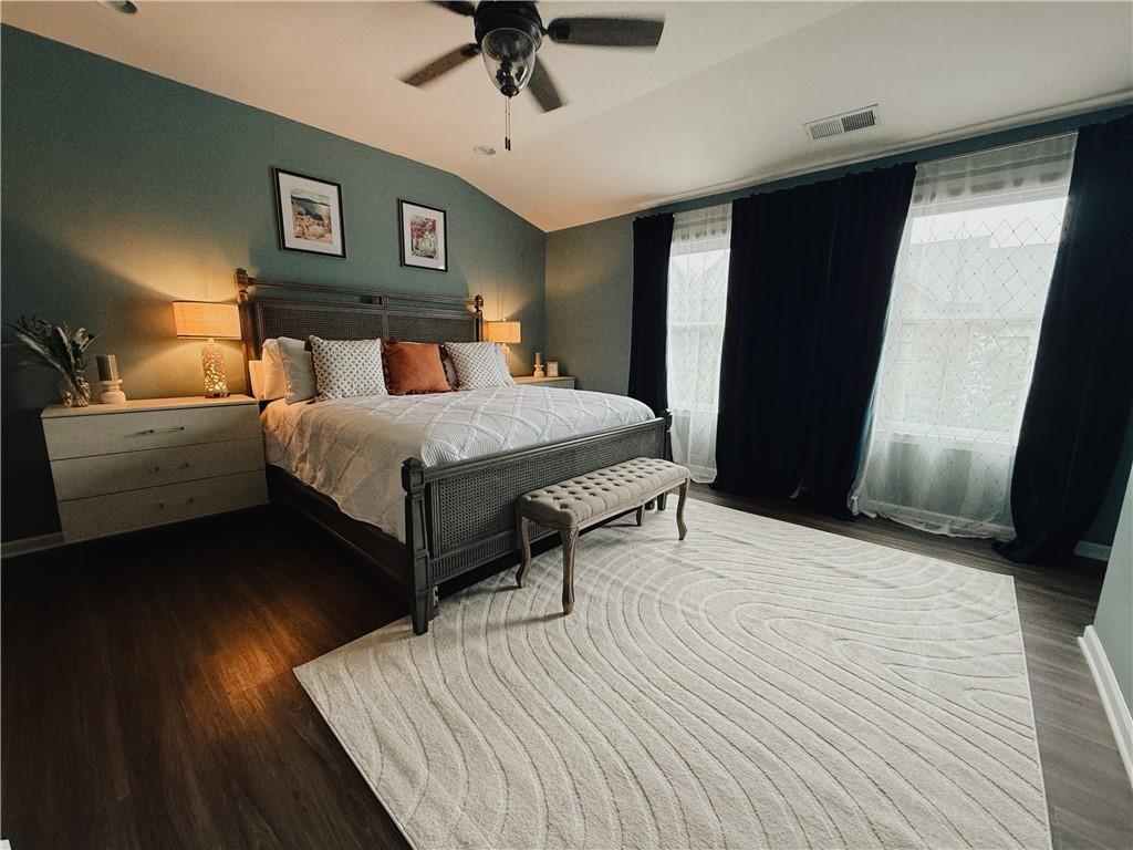 FULLY FURNISHED / TURNKEY- utilities included
Lease lengths- 6 months preferred, but negotiable
Beautiful 3 bed / 3.5 bath townhouse in Grant Park. End unit with LOTS of light and walk out balcony. 1 mile from the park and zoo, and a couple blocks to the beltline (bridge being built currently).
Nestled near the Beacon and just down the street to Reynoldstown, Old Fourth Ward, and East Atlanta Village. Perfect location if working at Shadowbox Studios (10 minutes) or Midtown / Ponce area (15 minutes). Very easy access to highway and only 15 minutes to airport!
Gym Equipment in Garage plus 1 parking spot. Gym has free weights, treadmill, and Legend Legpress.
If you are displaced due to a hurricane or local event, please flag this. We are here to help. Minty Living is Atlanta's preferred housing provider for many insurance companies.
Please inquire if you need more than a month. IF YOUR HERE FOR FILM AND PRODUCTION PLEASE FLAG THIS! We are the preffered provider for many of the studios.
House Rules & Notes:
No Parties: Parties strictly prohibited; violators face eviction, a $1000 fine, and additional fees.
Pet Policy: Dogs allowed; cat stays case-by-case, with fees. Pet damages are guest's responsibility.
ID Verification: Required for all guests; secure third-party vetting with encryption and GDPR compliance.
Minimum Age: Booking age is 25, exceptions may apply with added requirements.
Unauthorized Guests: Only registered guests allowed; fines apply for undisclosed guests.
Quiet Hours: 9 PM-8 AM; failure to comply results in a $500 fine.
No Smoking: Indoor smoking fined $1500 + ozone remediation cost; lost revenue may apply.
Liability & Insurance: Guests liable for damages; personal belongings insurance advised.
Cleaning & Furniture: Excessive cleaning billed at $125/hr; furniture fees may apply.
Service Animals: ADA service animals must adhere to guidelines; misrepresentation results in eviction.
Preferred 6 month minimum, but negotiable.
All utilities and wifi included with Cap.
*Renters insurance required