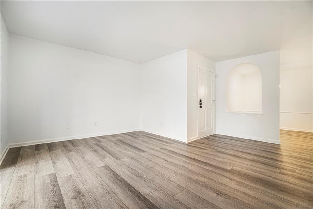 123 Maison Place NW