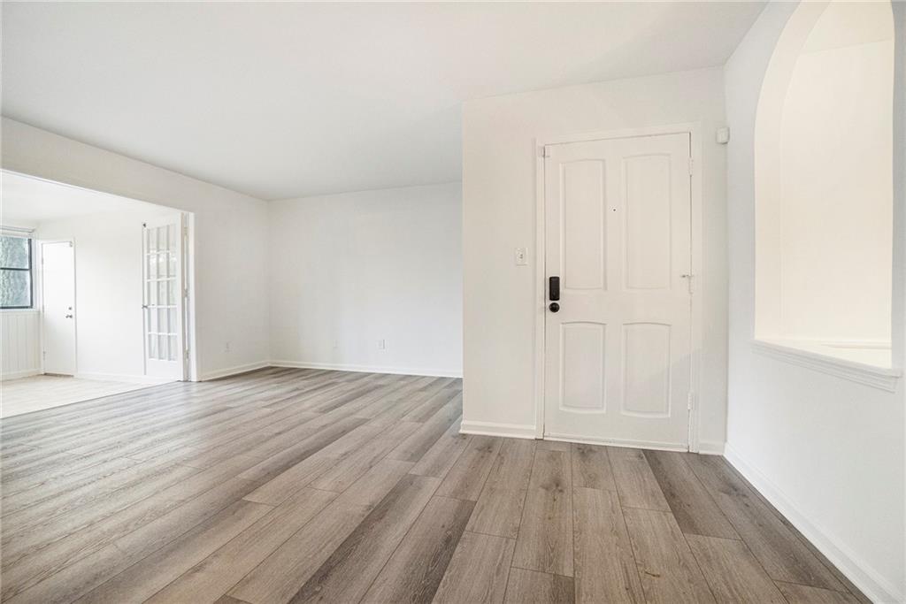123 Maison Place NW